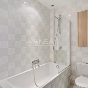 Paris IXe - rue de Liège - 6 pièces, 4 chambres - Standing