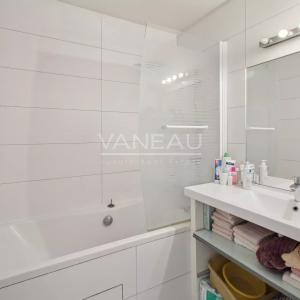 Paris XVIème - 3 pièces avec balcon - vue dégagée - vendu occupé