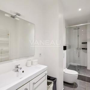 Paris XVIe Trocadéro Grand Studio de 44 m2 loi Carrez