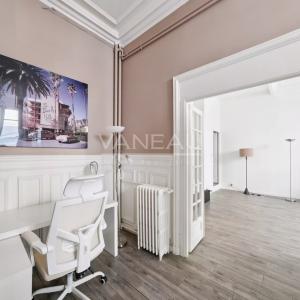 Paris XVIe Trocadéro Grand Studio de 44 m2 loi Carrez