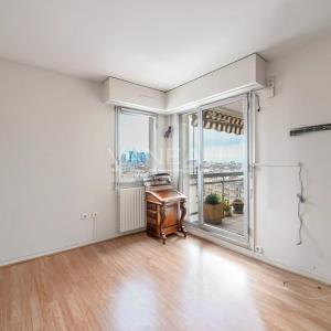 Paris XVIIe/Neuilly - Etage élevé avec terrasse et vue panoramiq