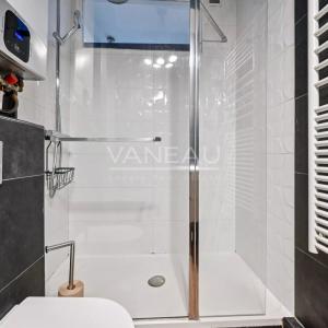 RUE DE VAUGIRARD - MEUBLÉ