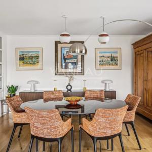 Paris XVIIe - Appartement familial avec terrasse, vue dégagée.