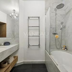 PARIS VIII - SAINT PHILIPPE DU ROULE