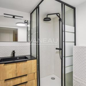 APPARTEMENT MEUBLE - PARIS 1er ARRONDISSEMENT - QUARTIER  Saint 