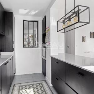 Boulogne Billancourt, Appartement familial en dernier étage avec