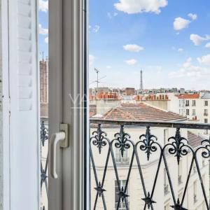 Paris 15ème Boucicaut - 3 pièces avec balcon et vue  dégagée sur