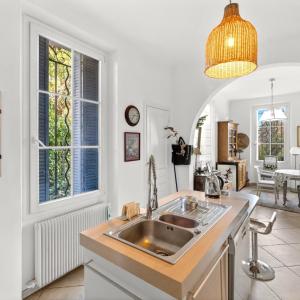 Cannes Petit Juas : Villa proche du centre-ville à pied à vendre