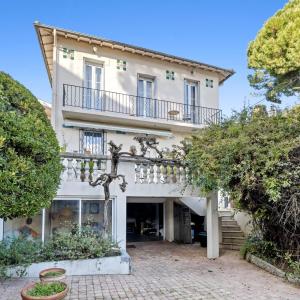 Cannes Petit Juas : Villa proche du centre-ville à pied à vendre