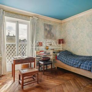 Neuilly - Sablons - Charme de l'ancien - Etage élevé