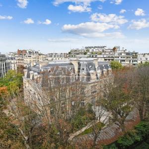 PARIS XVIe - DAUPHINE - Appartement familial en étage élevé - Vu