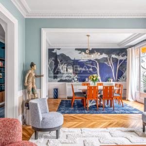 Paris XVIe - Victor Hugo - Dernier étage rénové avec balcon