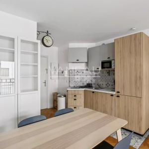 PARIS XIIème - Appartement joliment meublé