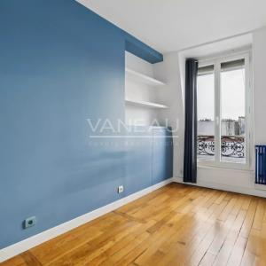 Paris IIème - Dernier étage avec ascenseur - vue dégagée