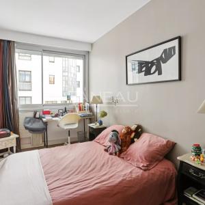 Paris XIVe - Proche du Jardin du Luxembourg - Appartement familial de 3 chambres avec extérieur