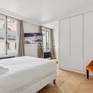 Paris VIIIe - Rue du Faubourg Saint-Honoré