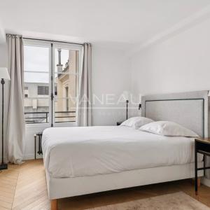 Paris VIIIe - Rue du Faubourg Saint-Honoré