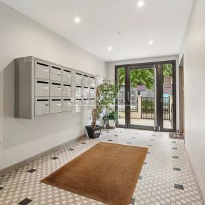 Boulogne - Dernier étage avec balcon et vue dégagée