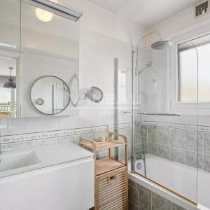 Boulogne, Les Passages : Deux pièces en dernier étage avec terra