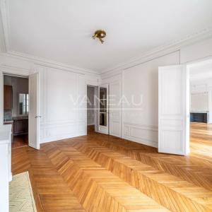 Paris XVIe Trocadéro - Vue tour Eiffel  Appartement Familial et 