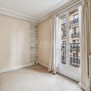 Paris XVe - Sèvres Lecourbe : Appartement trois pièces en étage 