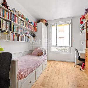 Rue Cambronne Trois pièces