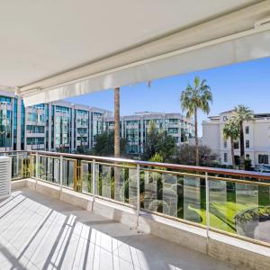 Appartement 3 pièces entièrement rénové à vendre Croisette vue m