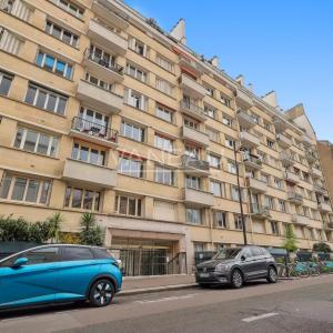 Métro Commerce - Deux pièces