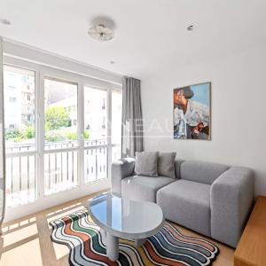 Paris 15ème Convention - 1/2 pièces clés en main meublé