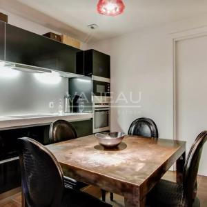 Paris VIII - Bel appartement avec  terrasse