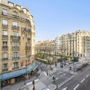 RUE DE VAUGIRARD - MEUBLÉ