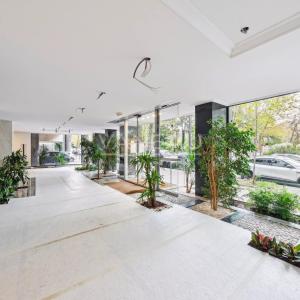 Boulogne  -  Porte de Saint Cloud  -  Grand studio vendu loué -