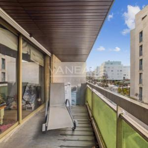 Boulogne. Terrasse et balcon.