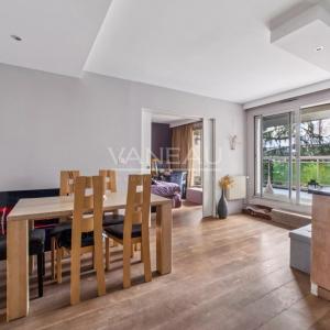 Boulogne. Terrasse et balcon.