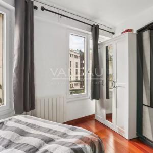 Boulogne - En étage avec ascenseur, balcon, cave et parking