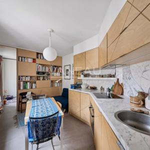 Charmant deux pièces refait à neuf – Dernier étage – Paris 10ᵉ