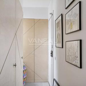 Charmant deux pièces refait à neuf – Dernier étage – Paris 10ᵉ