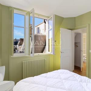 PARIS VIIe - LA TOUR MAUBOURG - PROCHE RUE CLER