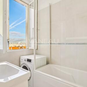 PARIS VIIe - LA TOUR MAUBOURG - PROCHE RUE CLER