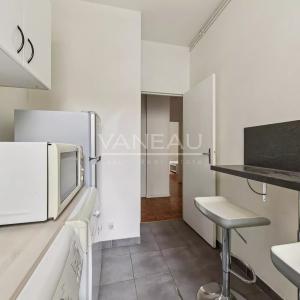 Métro Commerce - Deux pièces