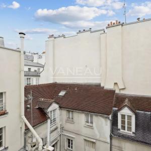 Paris 4e - Places des Vosges - Charmant studio ensoleillé et cal