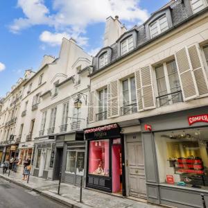 Paris 4e - Places des Vosges - Charmant studio ensoleillé et cal