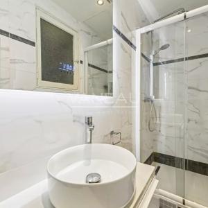 Paris XVIe - Trocadéro - Appartement familial 5 pièces 146 m2