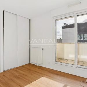 Exclusivité : Trois pièces avec balcon en étage