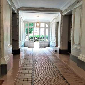 GROS CAILLOU - LOCATION VIDE