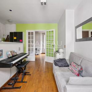 PARIS XVe - Place du General Beuret - Appartement deux pièces en