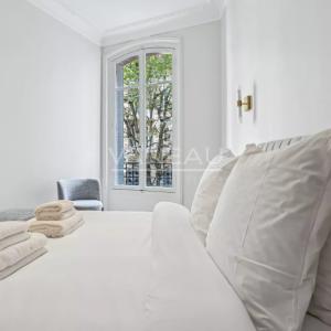 Paris XVIe-Trocadéro-Superbe appartement de 7 pièces prêt à vivr