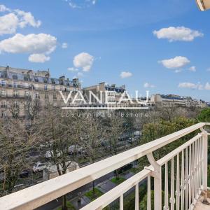 Paris XVIe- Georges Mandel - Pied à terre avec balcon