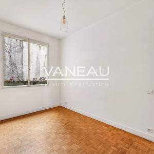 Paris XVIe- Georges Mandel - Pied à terre avec balcon