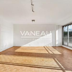 Paris XVIe- Georges Mandel - Pied à terre avec balcon